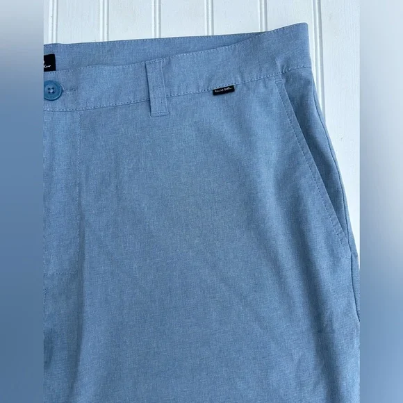 TRAVIS MATHEW mens size 40 golf shorts grey - blue - Picture 3 of 5